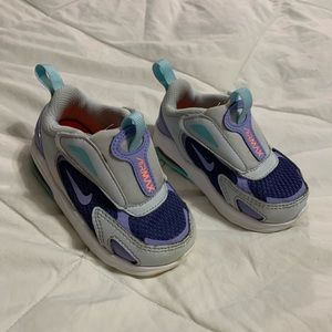 Toddler size 5 nike air max